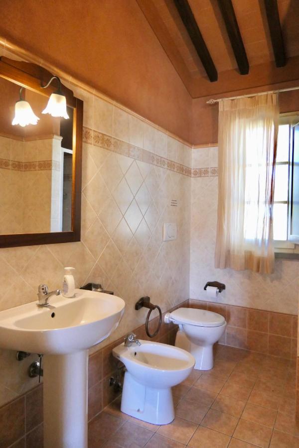 Apartments In Residence With Swimming Pool In Монтеверді-Мариттімо Екстер'єр фото